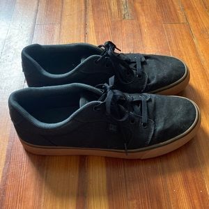 DC vans type skater shoes - black
